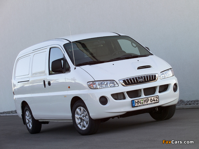 Photos of Hyundai H-1 Van 1997–2004 (640 x 480)