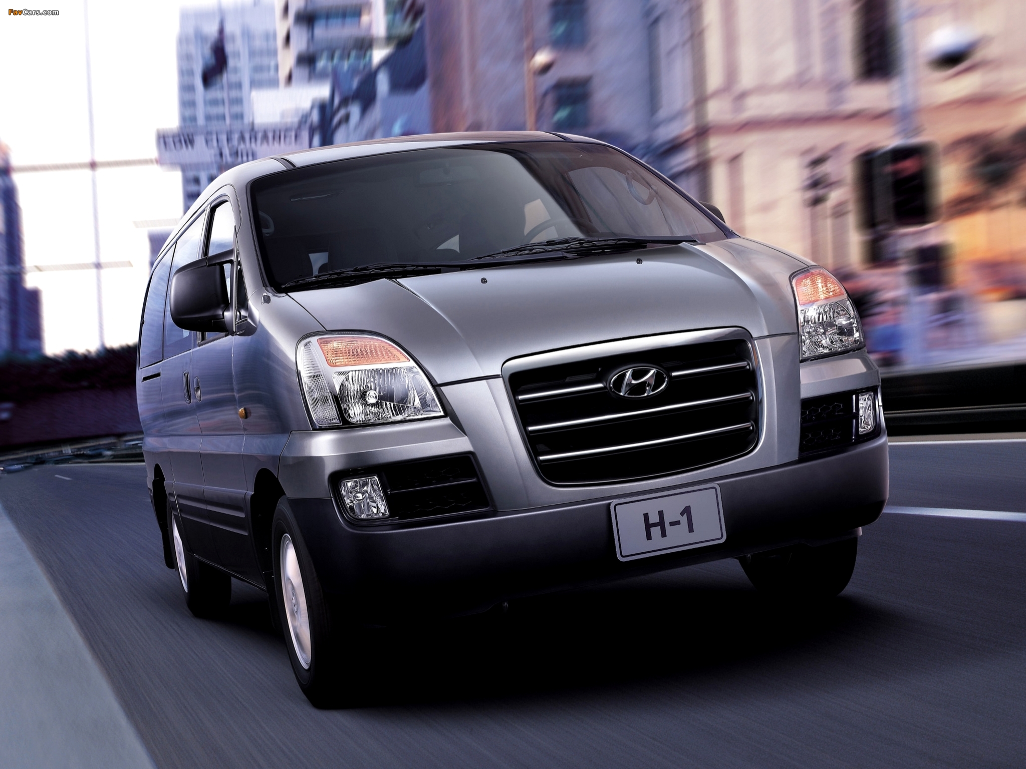 Photos of Hyundai H-1 Wagon 2004–07 (2048 x 1536)