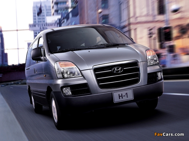 Photos of Hyundai H-1 Wagon 2004–07 (640 x 480)