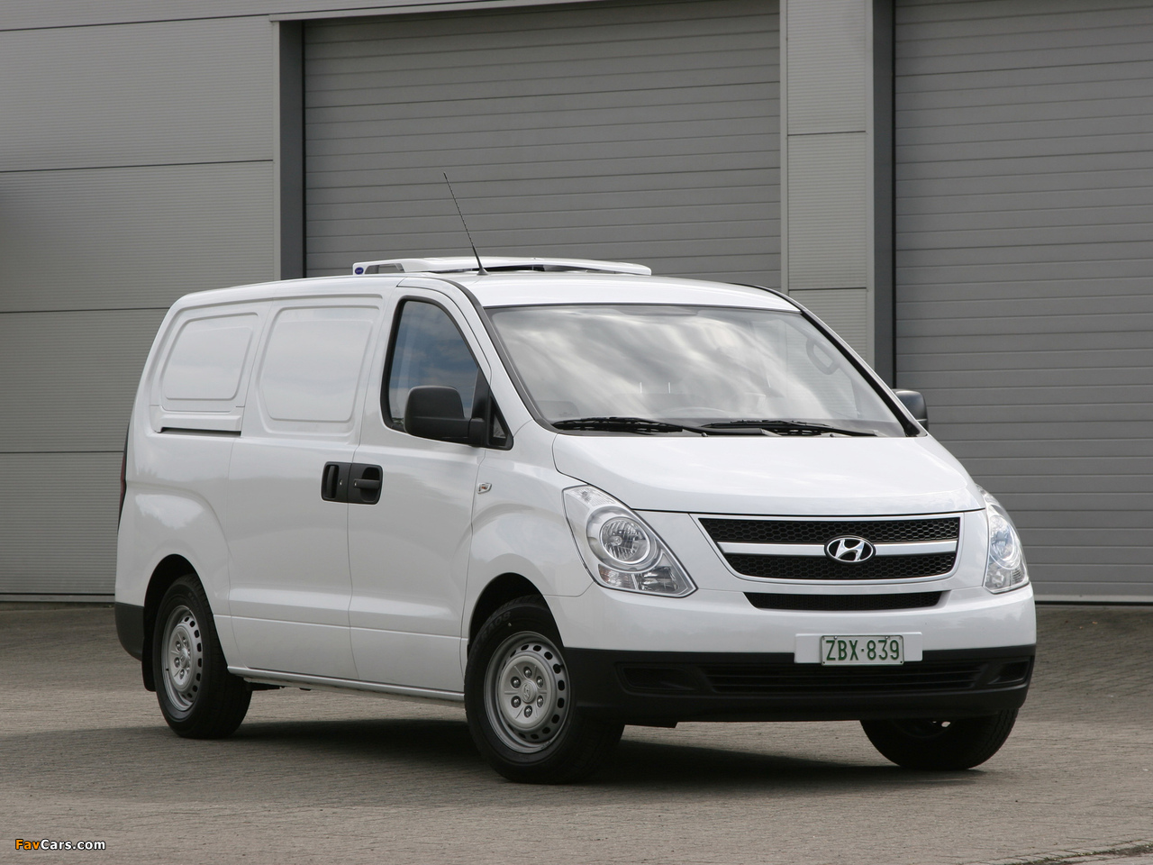 Photos of Hyundai H-1 Van 2008 (1280 x 960)