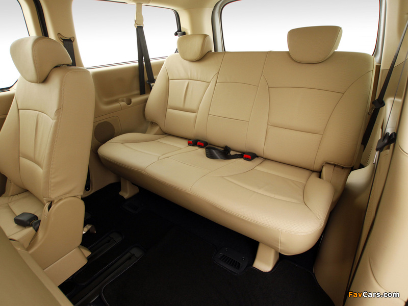 Photos of Hyundai H-1 Wagon ZA-spec 2009–12 (800 x 600)