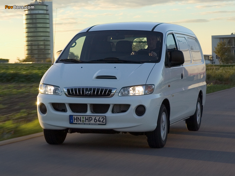 Hyundai H-1 Van 1997–2004 wallpapers (800 x 600)