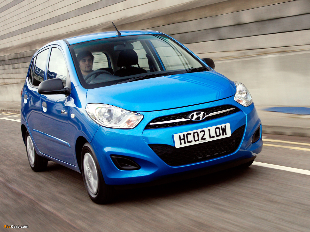 Hyundai i10 UK-spec 2010 images (1280 x 960)