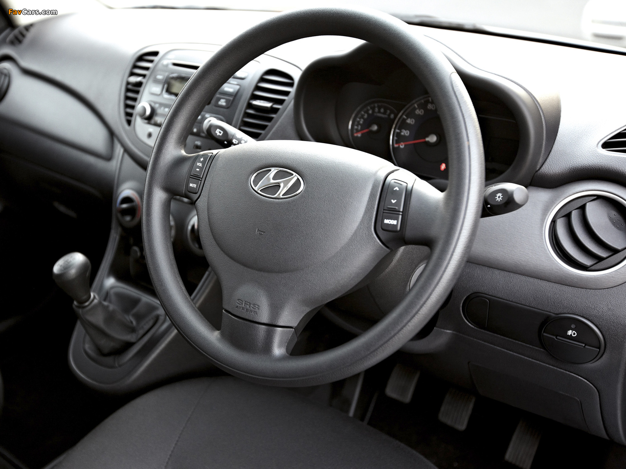 Hyundai i10 ZA-spec 2011–13 images (1280 x 960)