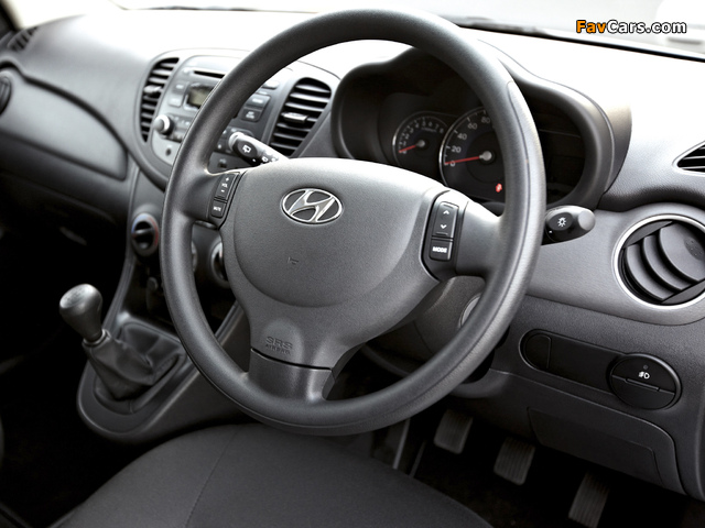 Hyundai i10 ZA-spec 2011–13 images (640 x 480)