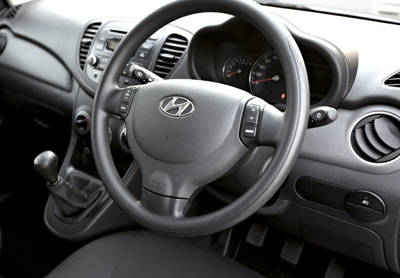 Hyundai i10 ZA-spec 2011–13 images