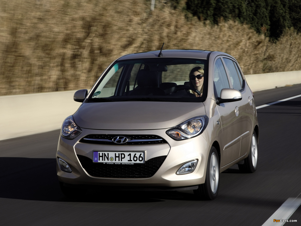 Images of Hyundai i10 2010 (1280 x 960)