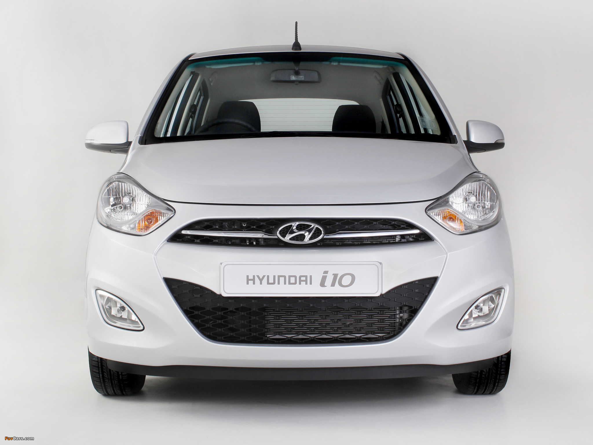Photos of Hyundai i10 ZA-spec 2011–13 (2048 x 1536)
