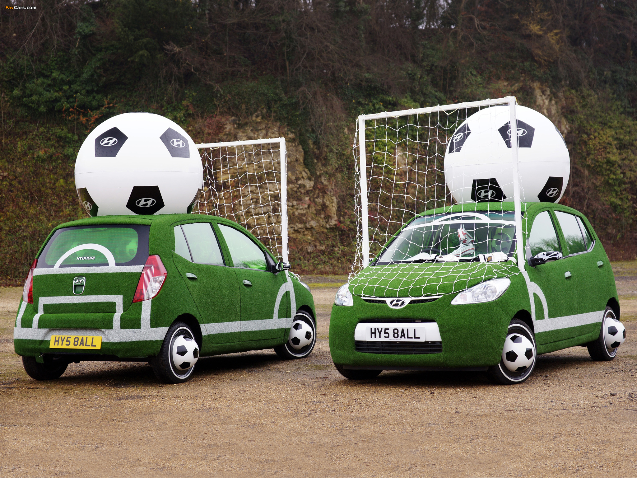 Pictures of Hyundai i10 FIFA World Cup Promo Car by Andy Saunders 2010 (2048 x 1536)