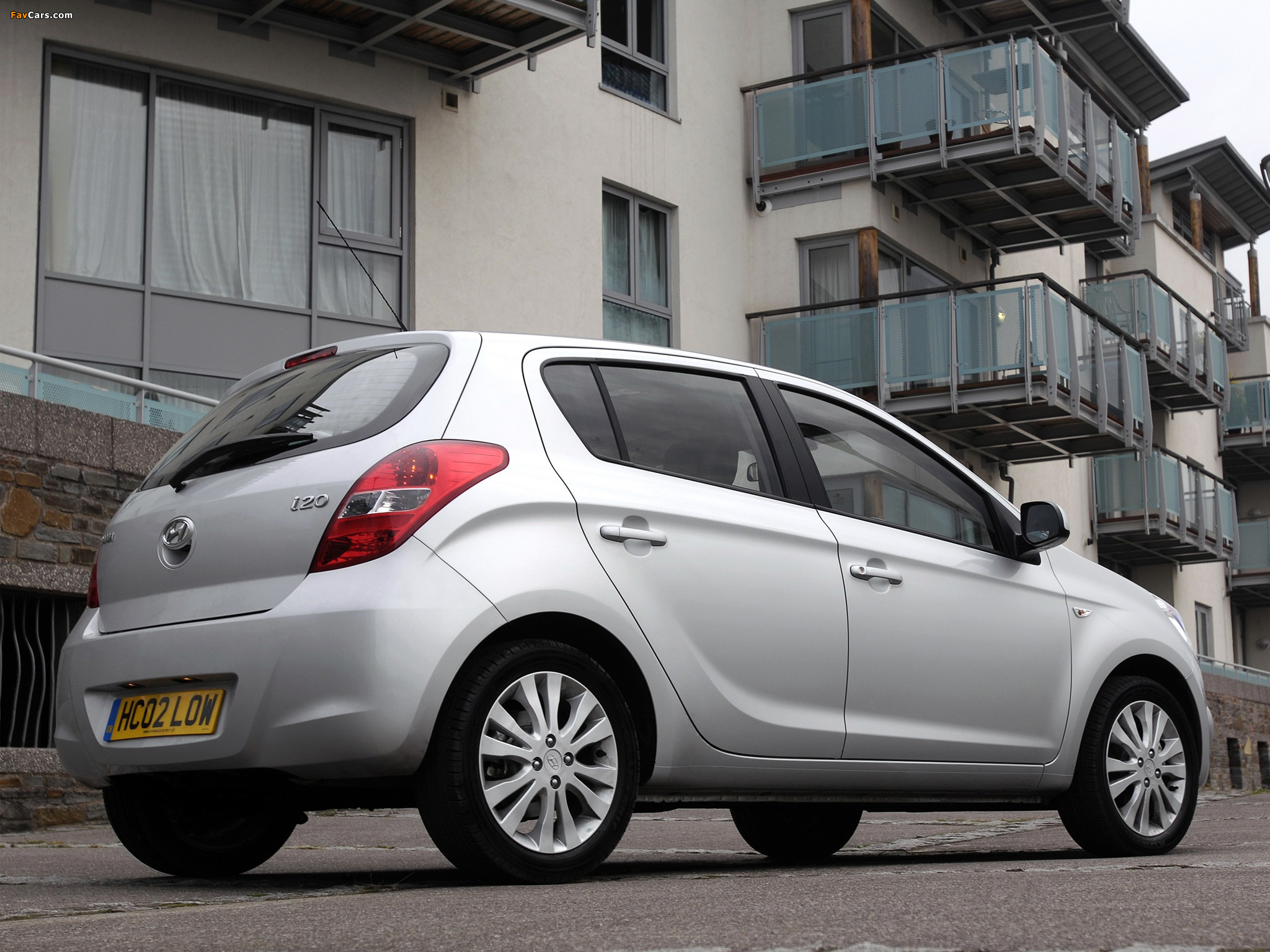 Hyundai i20 5-door UK-spec 2008 images (2048 x 1536)