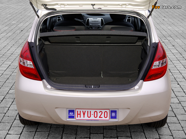 Hyundai i20 5-door 2008 pictures (640 x 480)