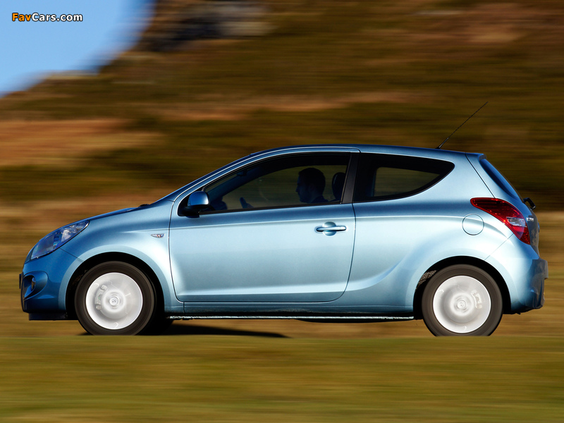 Hyundai i20 3-door UK-spec 2009 photos (800 x 600)