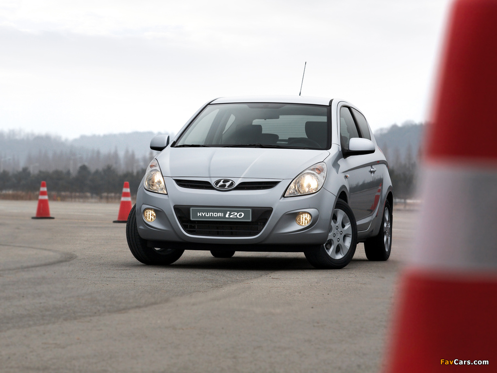 Hyundai i20 3-door 2009 wallpapers (1024 x 768)