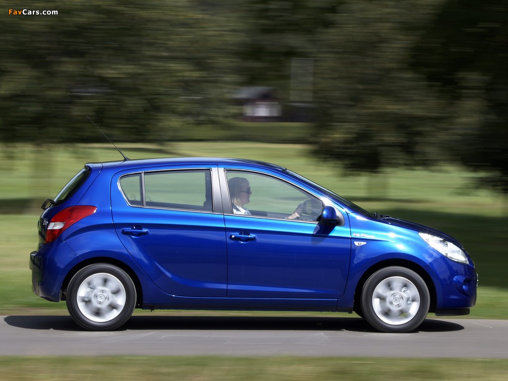 Hyundai i20 5-door Blue Drive UK-spec 2010 pictures (1024 x 768)