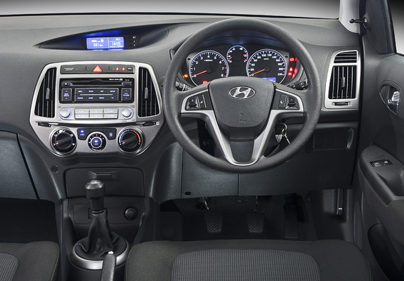 Hyundai i20 5-door ZA-spec 2012 images