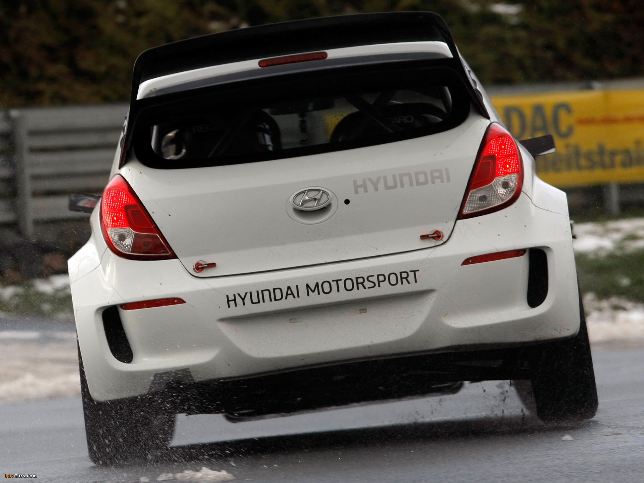 Hyundai i20 WRC Prototype 2012 photos (2048 x 1536)