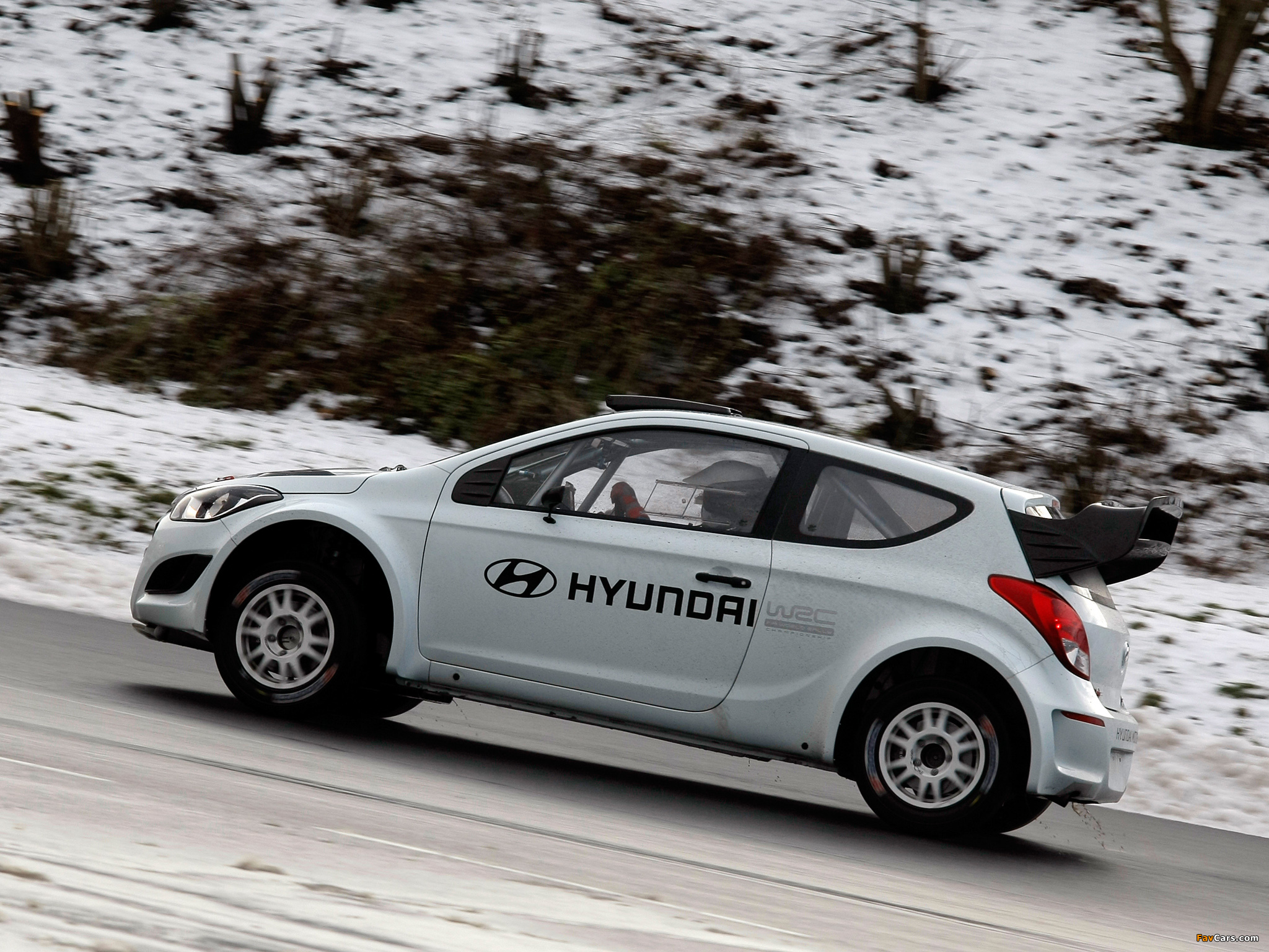 Hyundai i20 WRC Prototype 2012 photos (2048 x 1536)