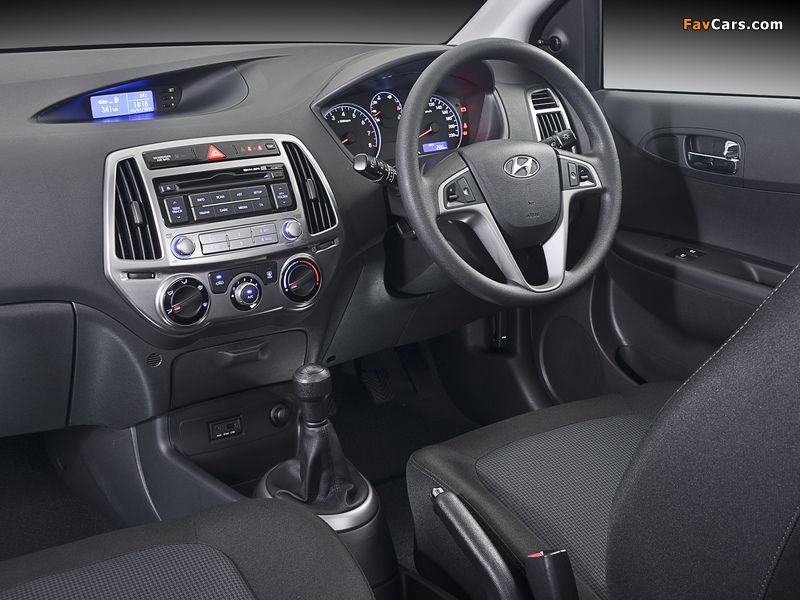 Hyundai i20 5-door ZA-spec 2012 pictures (800 x 600)