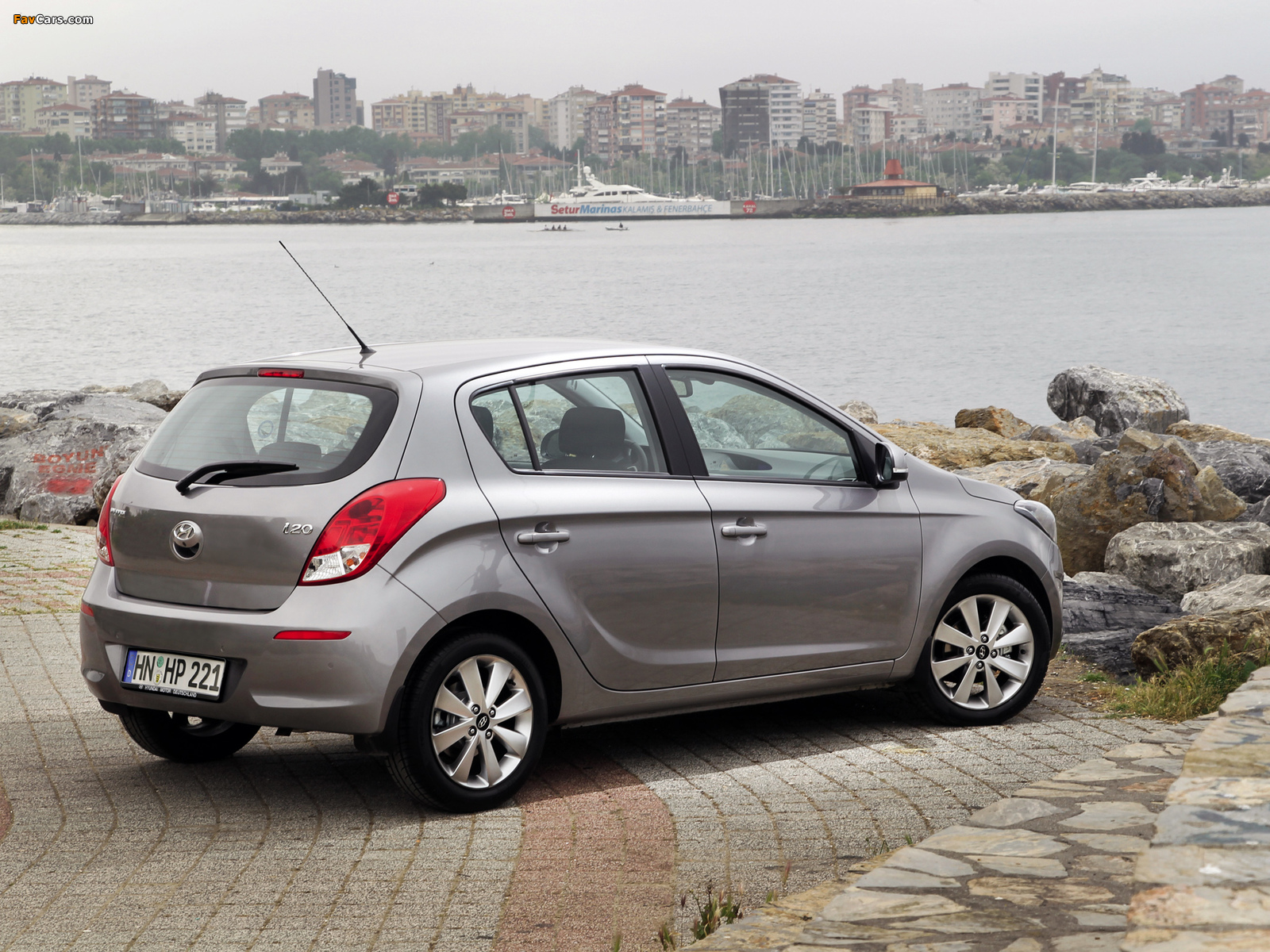 Hyundai i20 5-door 2012 pictures (1600 x 1200)