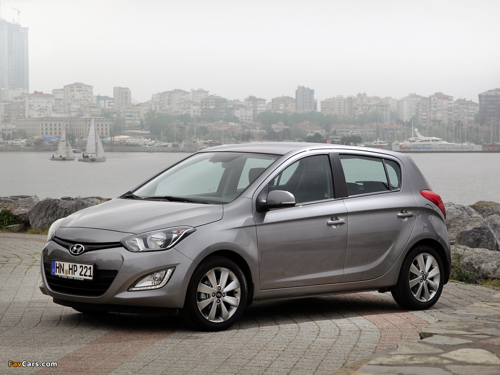 Hyundai i20 5-door 2012 pictures (1024 x 768)