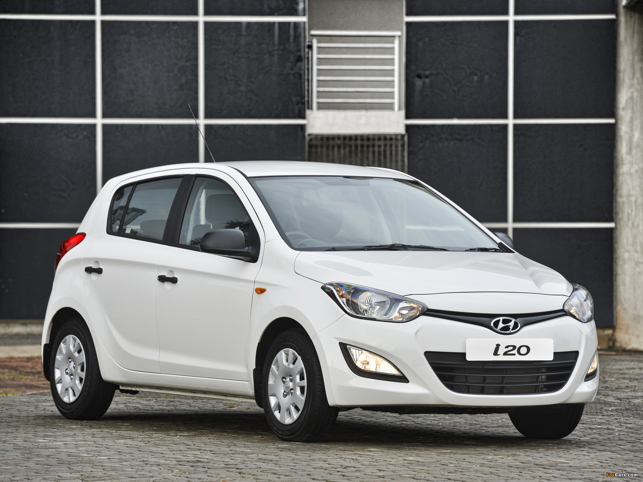 Hyundai i20 5-door ZA-spec 2012 wallpapers (2048 x 1536)