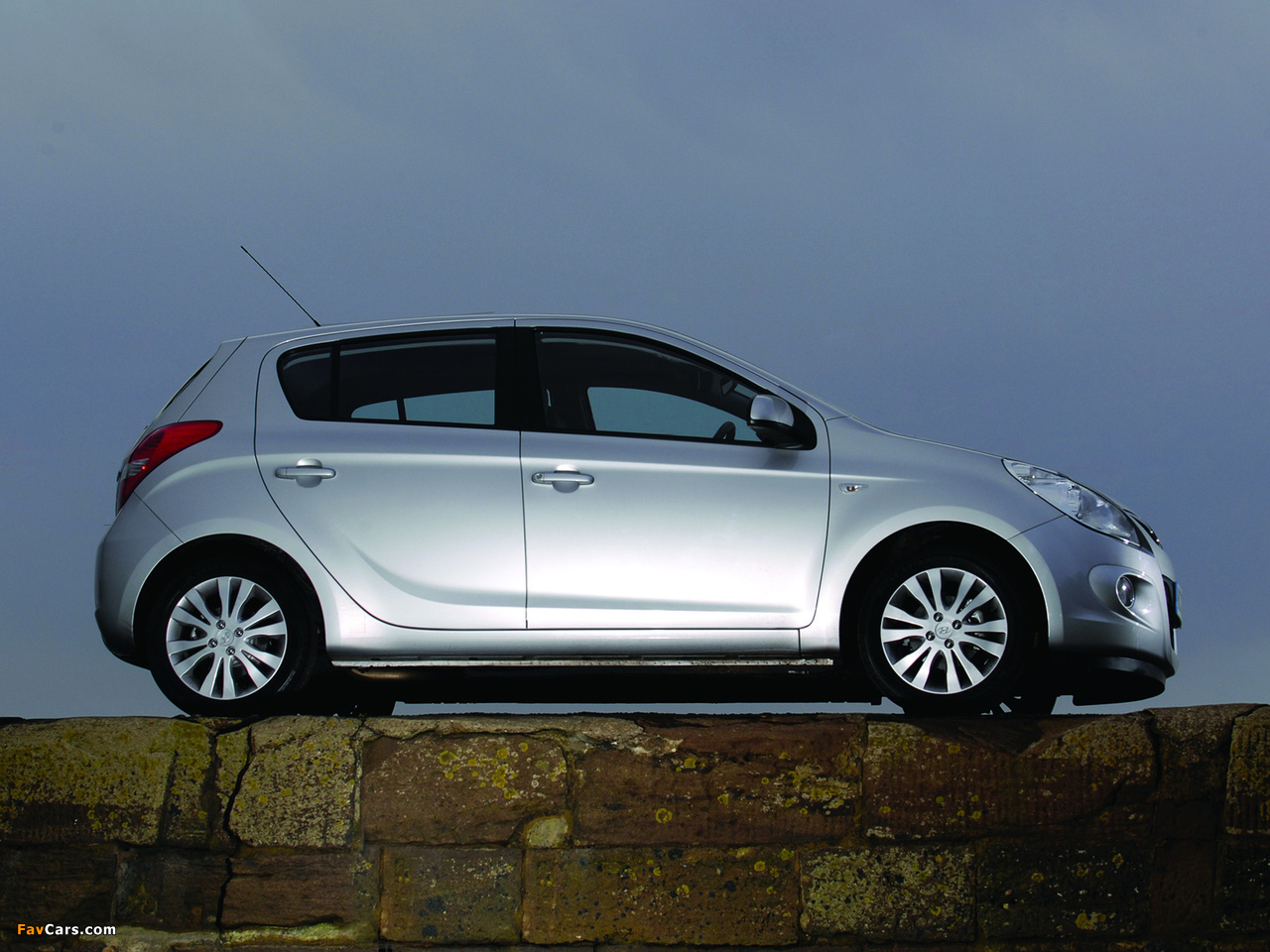 Images of Hyundai i20 5-door UK-spec 2008 (1280 x 960)