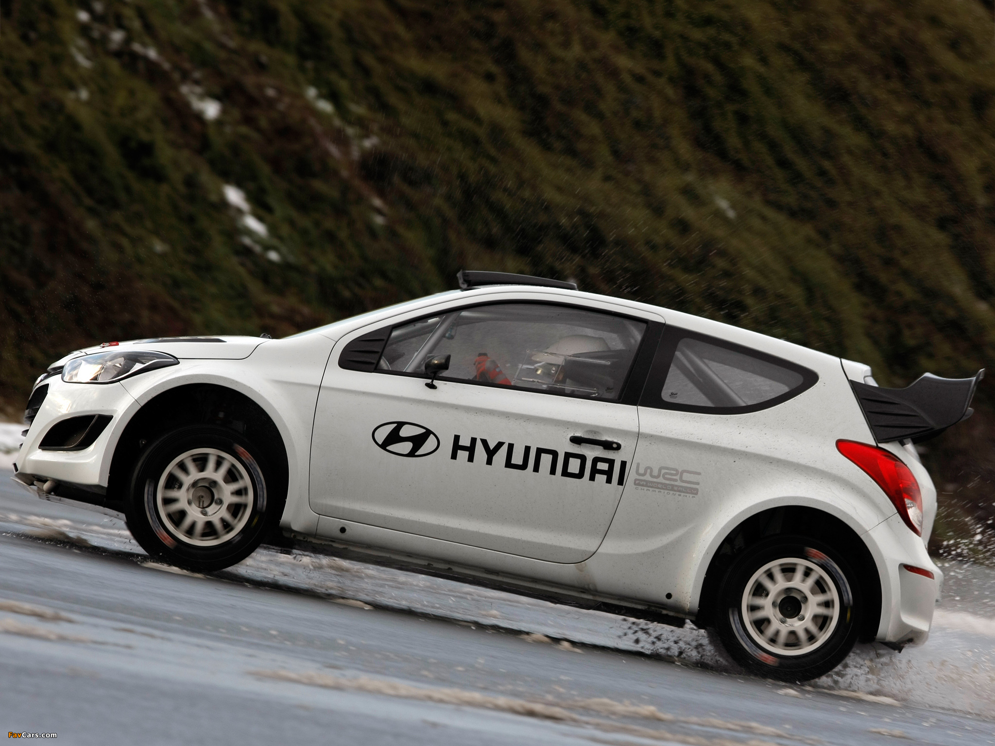 Images of Hyundai i20 WRC Prototype 2012 (2048 x 1536)