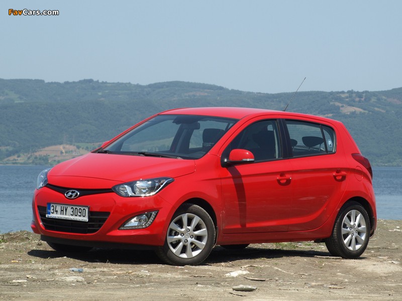 Images of Hyundai i20 5-door 2012 (800 x 600)