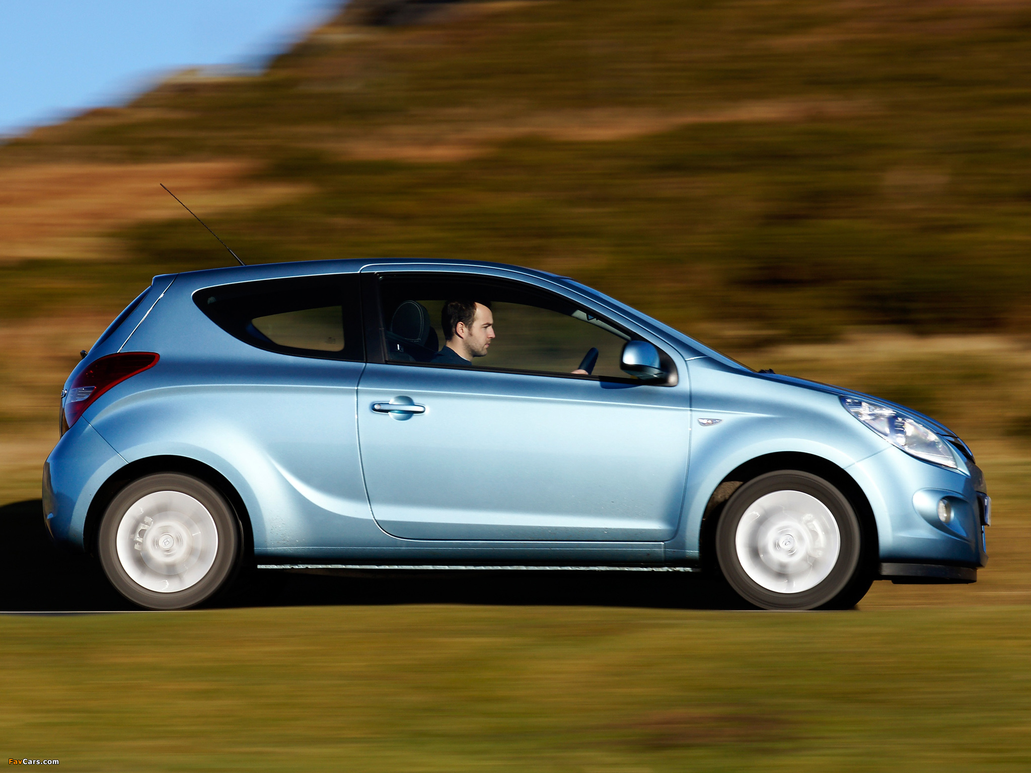 Photos of Hyundai i20 3-door UK-spec 2009 (2048 x 1536)