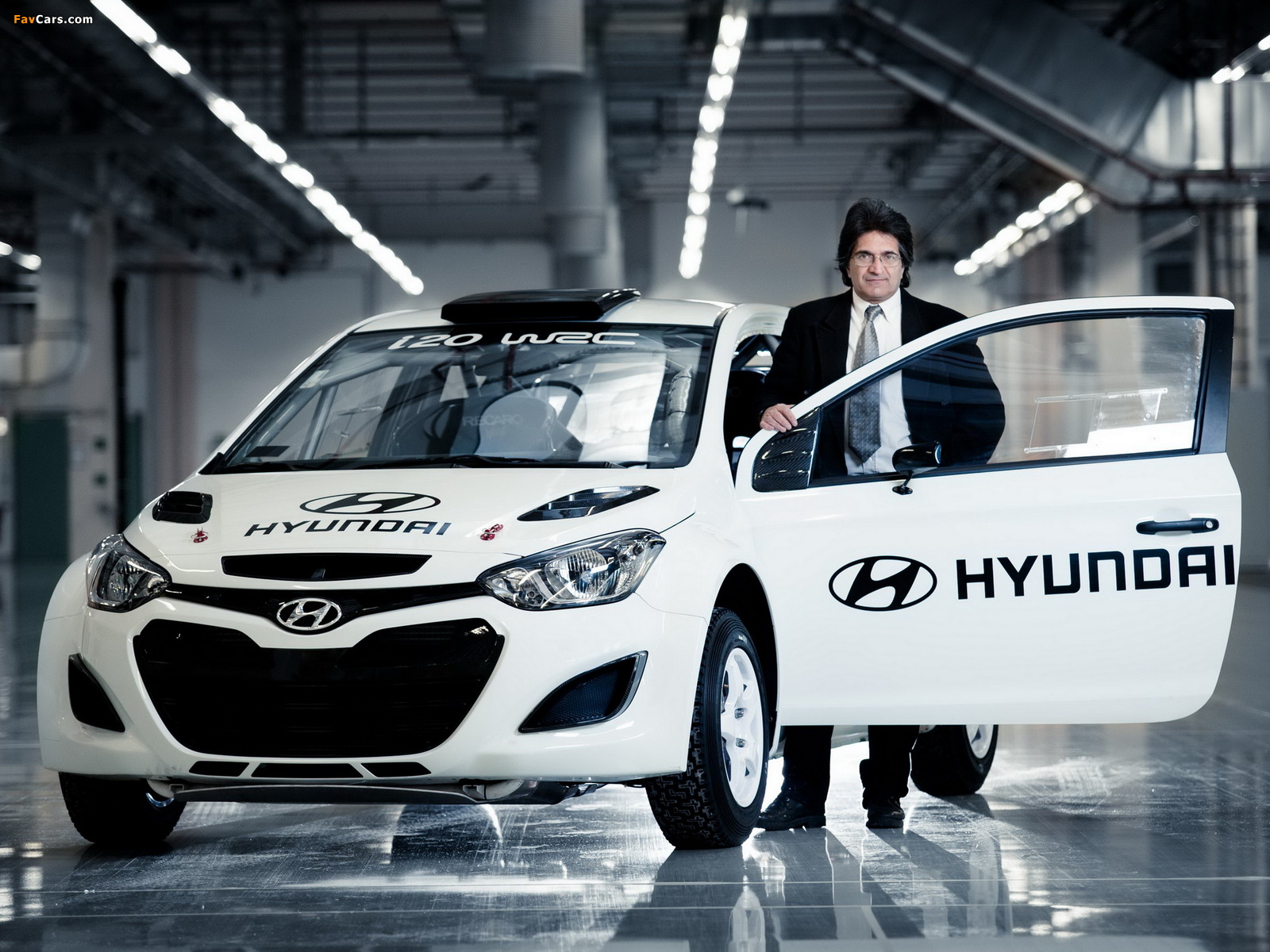 Photos of Hyundai i20 WRC Prototype 2012 (1600 x 1200)