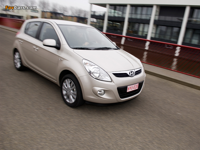 Pictures of Hyundai i20 5-door 2008 (640 x 480)