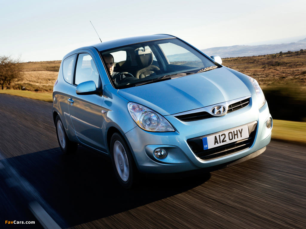 Pictures of Hyundai i20 3-door UK-spec 2009 (1024 x 768)