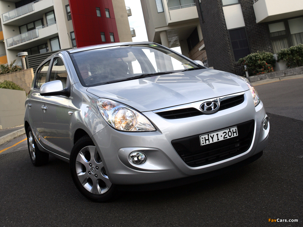 Pictures of Hyundai i20 5-door AU-spec 2010–12 (1024 x 768)