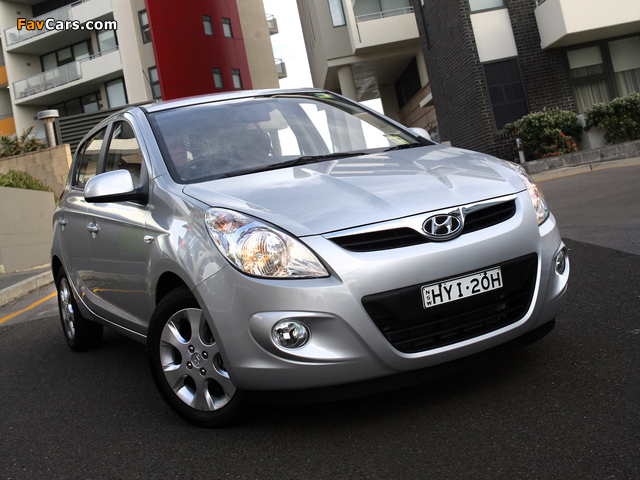 Pictures of Hyundai i20 5-door AU-spec 2010–12 (640 x 480)