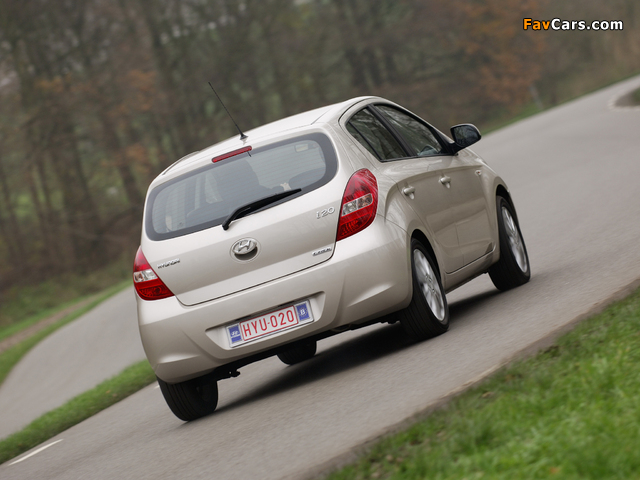 Hyundai i20 5-door 2008 wallpapers (640 x 480)