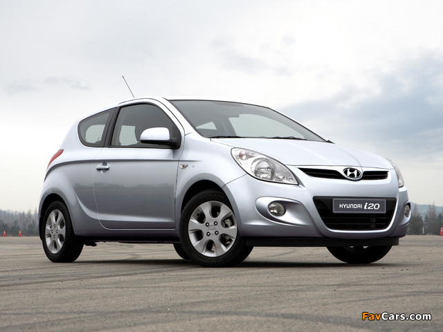 Hyundai i20 3-door 2009 wallpapers (640 x 480)