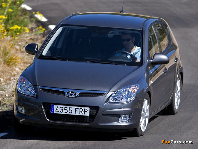 Hyundai i30 (FD) 2007–10 pictures (640 x 480)