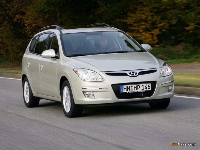 Hyundai i30 CW (FD) 2008–10 photos (800 x 600)