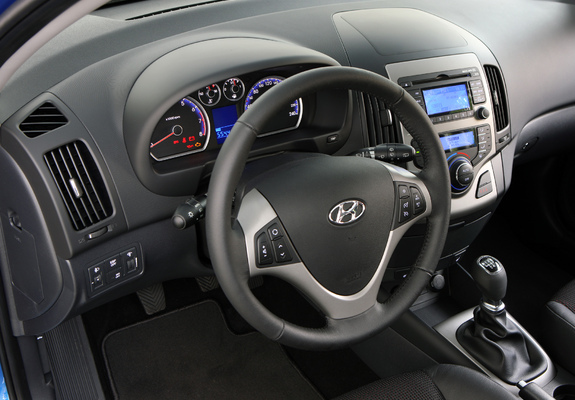 Hyundai i30 Blue Drive (FD) 2010 images