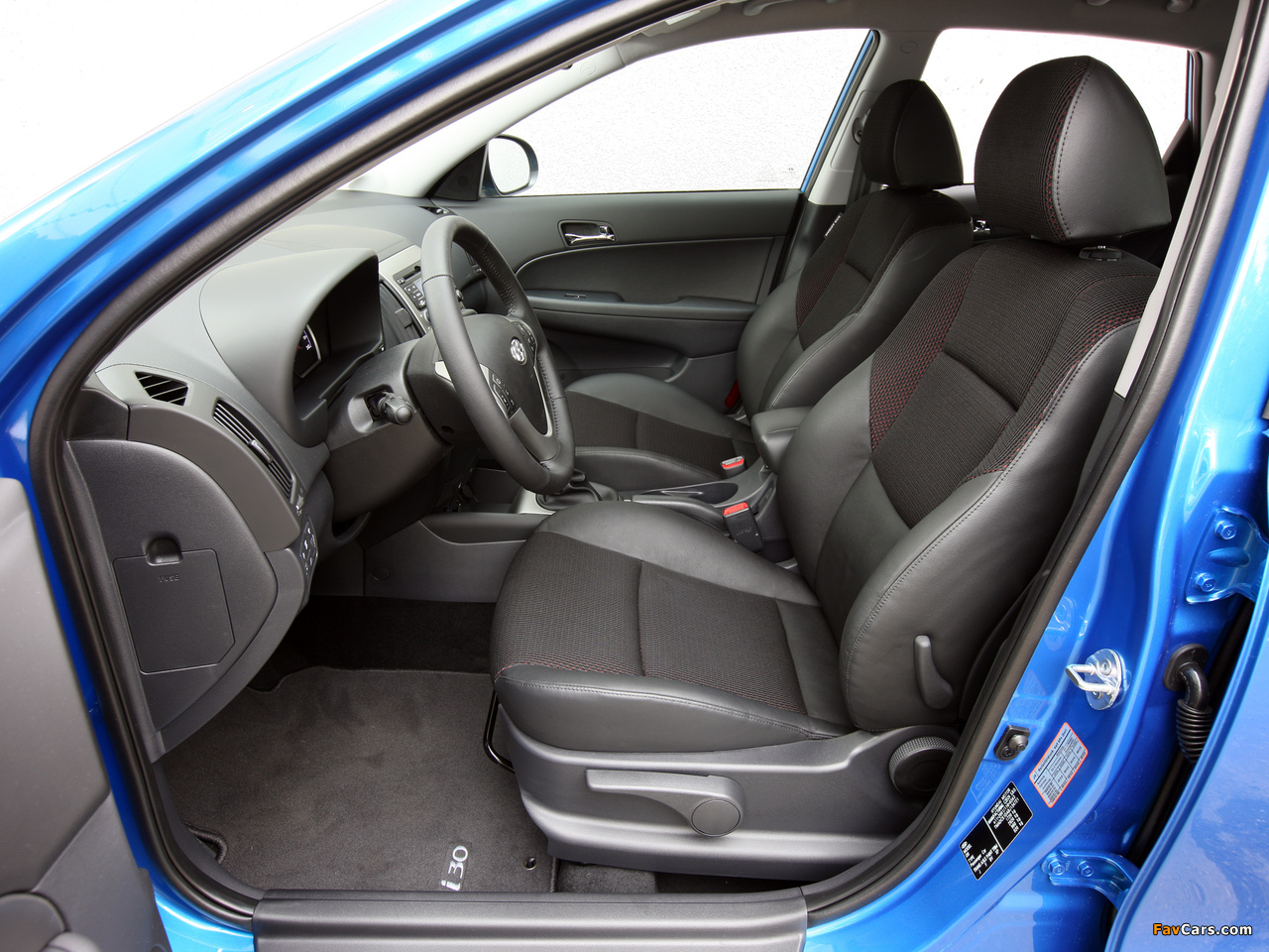 Hyundai i30 Blue Drive (FD) 2010 pictures (1280 x 960)