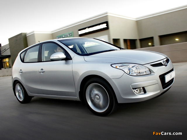 Hyundai i30 ZA-spec (FD) 2010–12 pictures (640 x 480)