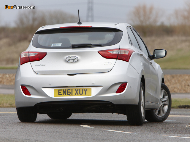 Hyundai i30 5-door UK-spec (GD) 2012 photos (640 x 480)