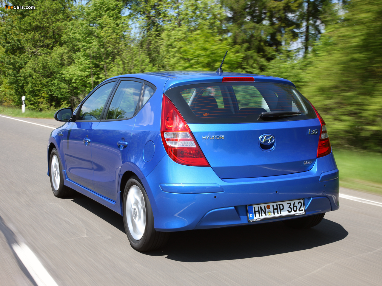 Images of Hyundai i30 Blue Drive (FD) 2010 (1280 x 960)