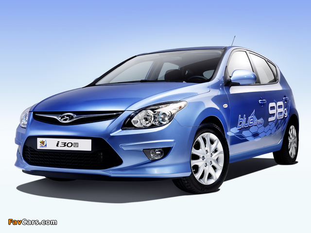 Images of Hyundai i30U Blue Drive (FD) 2010 (640 x 480)