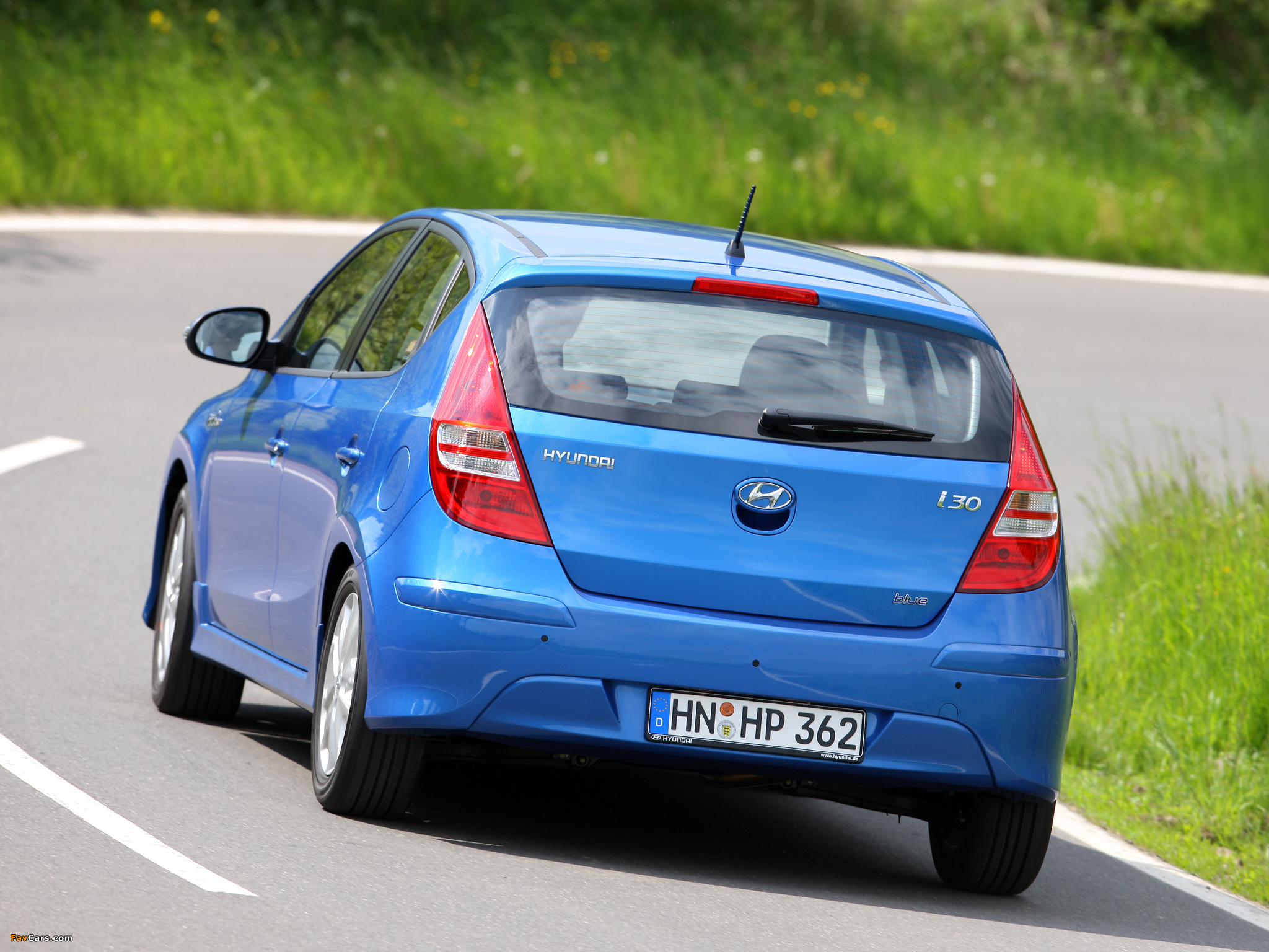 Images of Hyundai i30 Blue Drive (FD) 2010 (2048 x 1536)