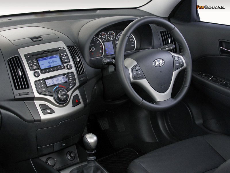 Images of Hyundai i30 ZA-spec (FD) 2010–12 (800 x 600)