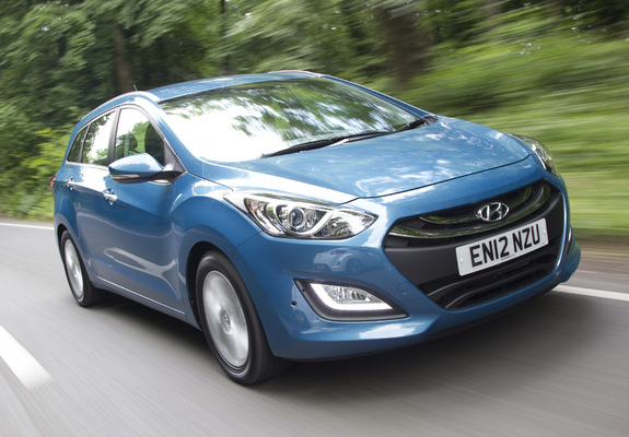 Images of Hyundai i30 Wagon UK-spec (GD) 2012