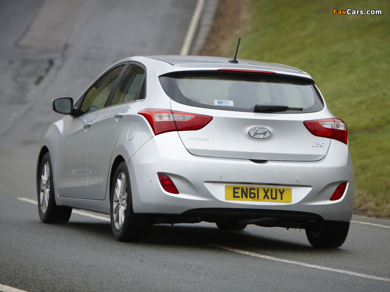 Images of Hyundai i30 5-door UK-spec (GD) 2012 (800 x 600)