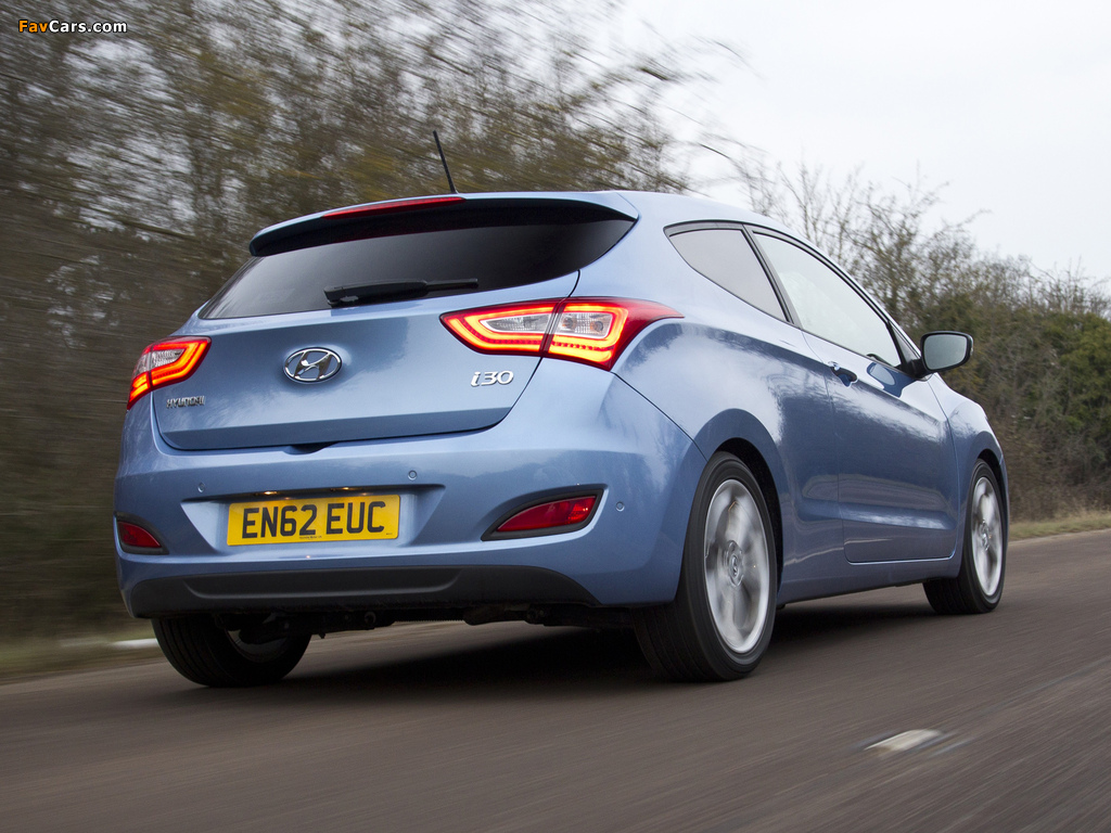 Images of Hyundai i30 3-door UK-spec (GD) 2013 (1024 x 768)