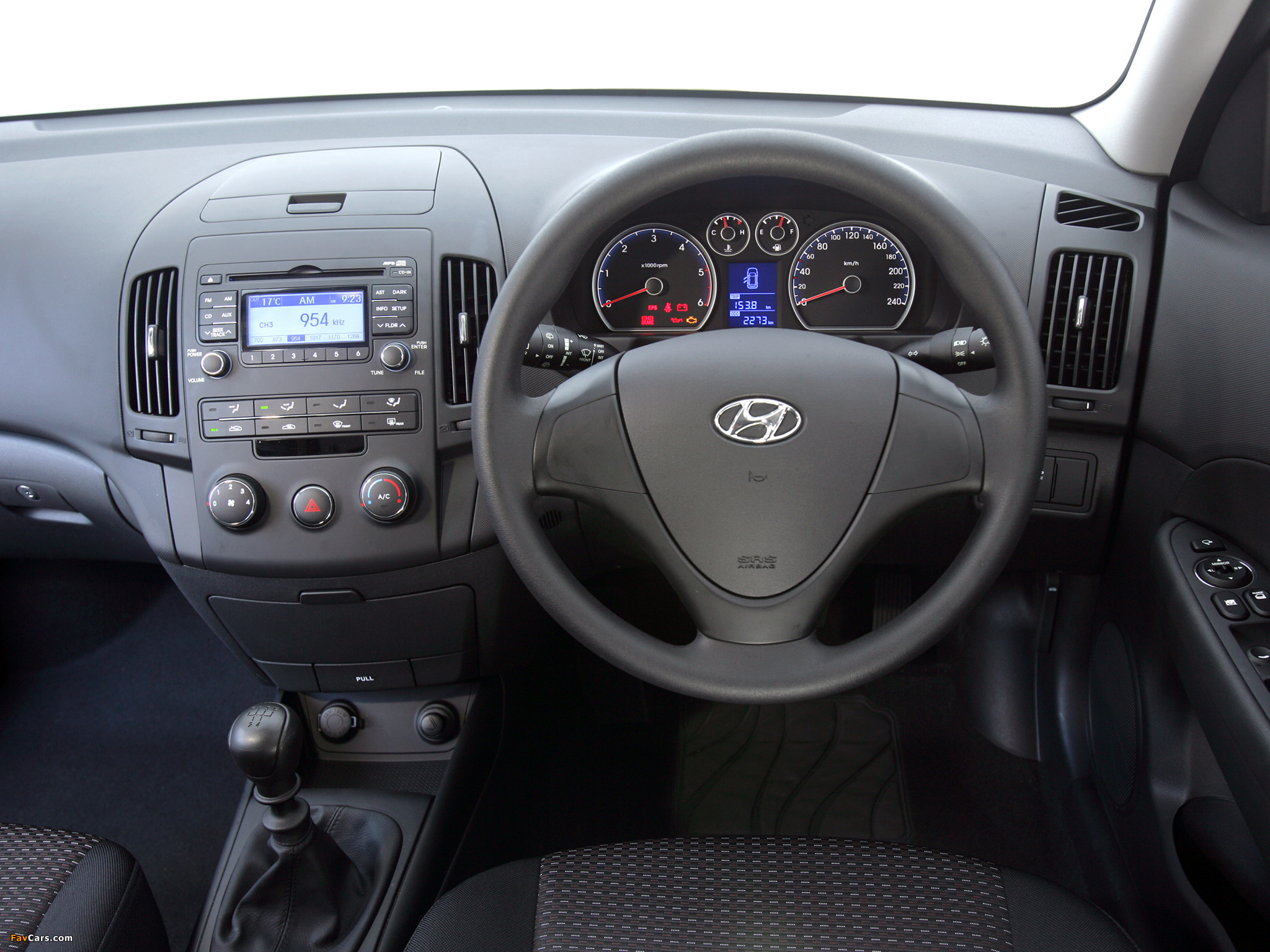 Photos of Hyundai i30 CW AU-spec (FD) 2009–11 (2048 x 1536)